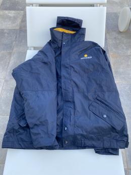 105   -  Chubasquero Ricard